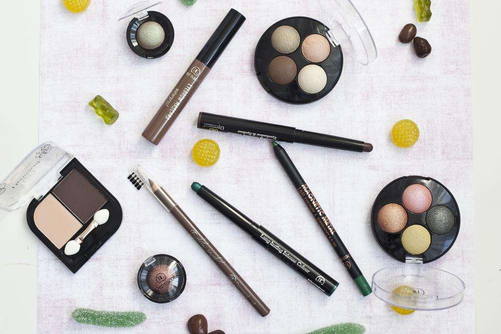 Maquillage fumé hors du commun 