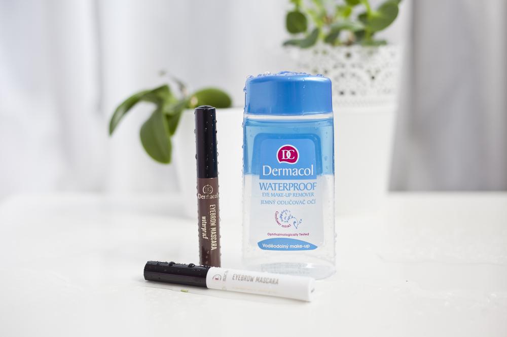 De beste manier om waterproof make-up te verwijderen